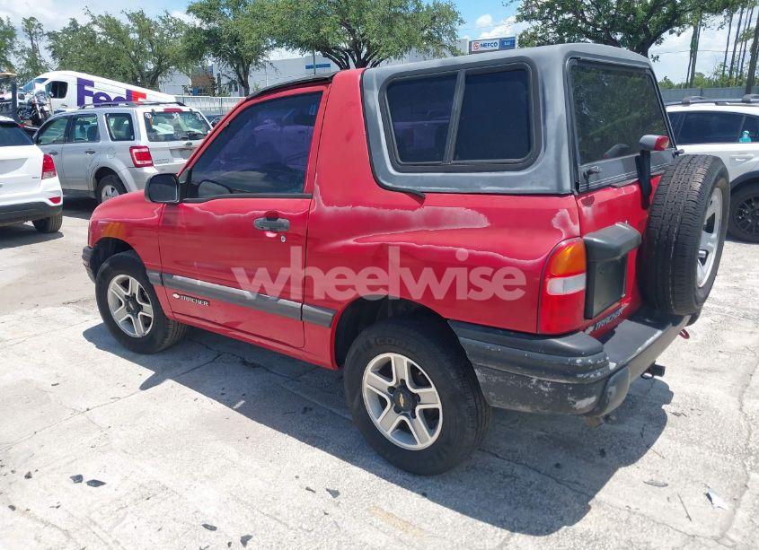 Photo 3 of 2002 Chevrolet Tracker (VIN 2CNBE18C926911755)