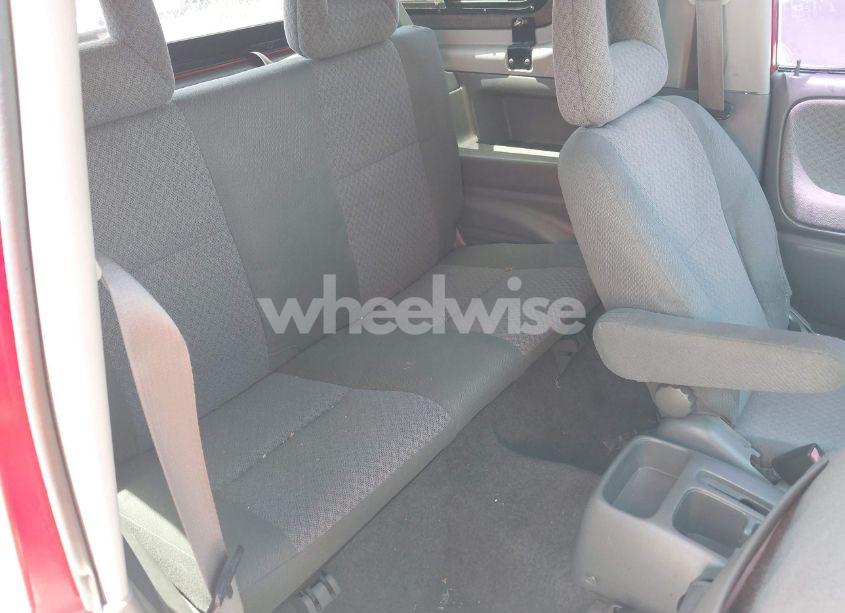 Photo 8 of 2002 Chevrolet Tracker (VIN 2CNBE18C926911755)