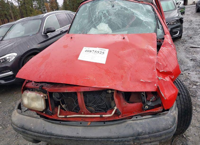 Photo 10 of 1999 Chevrolet Tracker (VIN 2CNBE18C9X6903341)