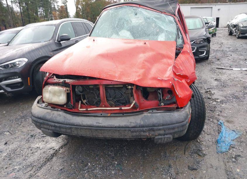 Photo 11 of 1999 Chevrolet Tracker (VIN 2CNBE18C9X6903341)