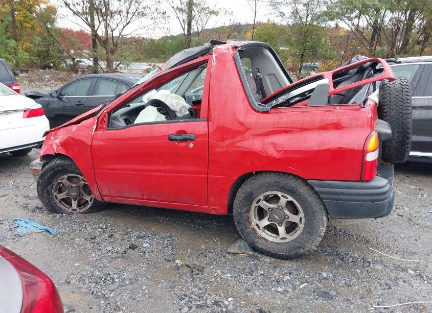 Photo 13 of 1999 Chevrolet Tracker (VIN 2CNBE18C9X6903341)
