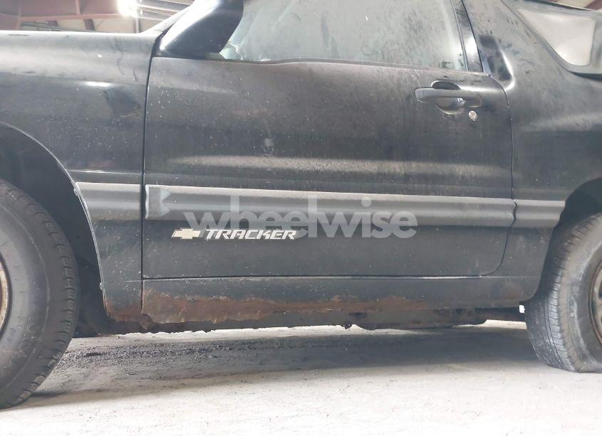 Photo 6 of 1999 Chevrolet Tracker (VIN 2CNBE18CXX6919189)