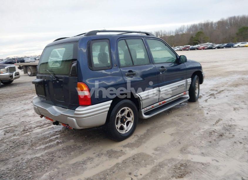 Photo 4 of 2001 Chevrolet Tracker HARD TOP LT (VIN 2CNBE634116940419)