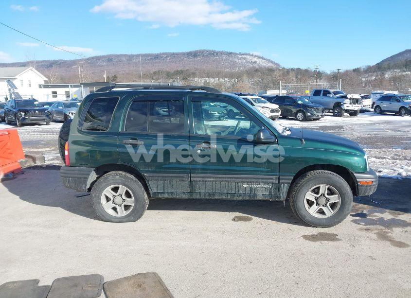 Photo 12 of 2004 Chevrolet Tracker (VIN 2CNBJ134146904071)