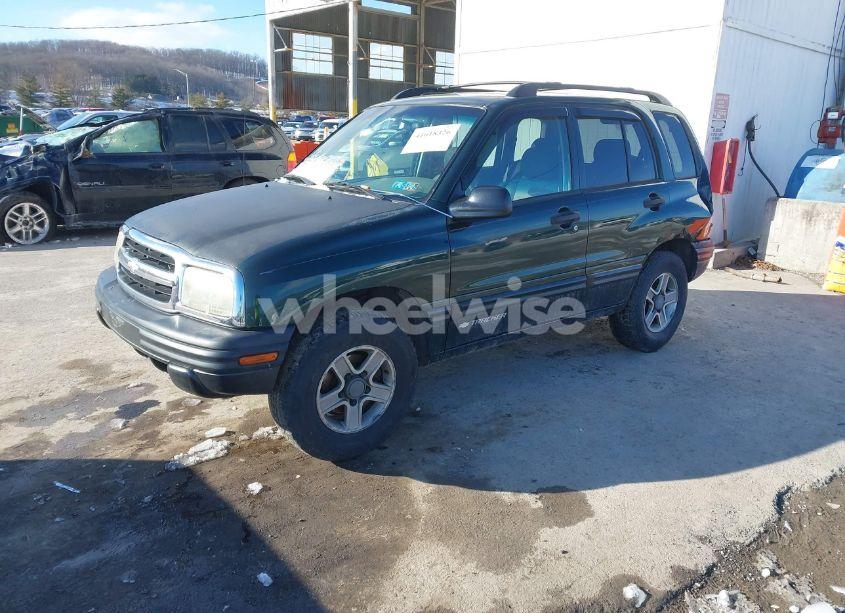 Photo 2 of 2004 Chevrolet Tracker (VIN 2CNBJ134146904071)