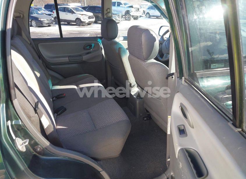 Photo 8 of 2004 Chevrolet Tracker (VIN 2CNBJ134146904071)