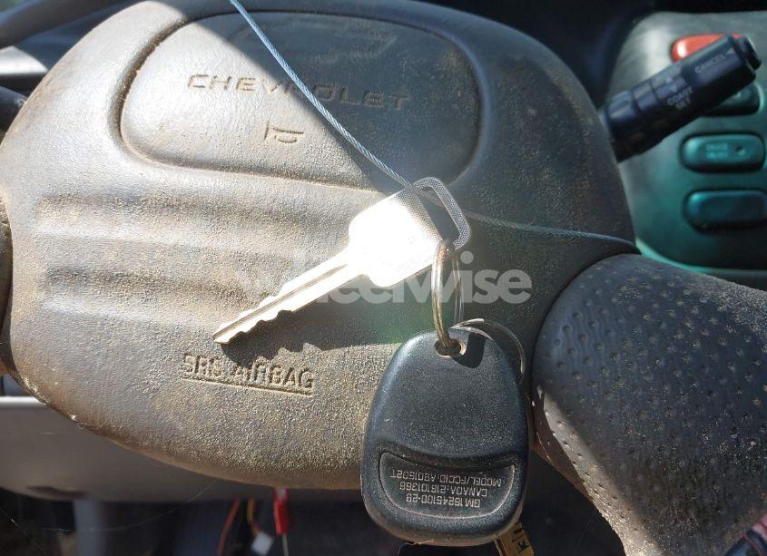 Photo 11 of 2003 Chevrolet Tracker HARD TOP BASE (VIN 2CNBJ134X36921126)