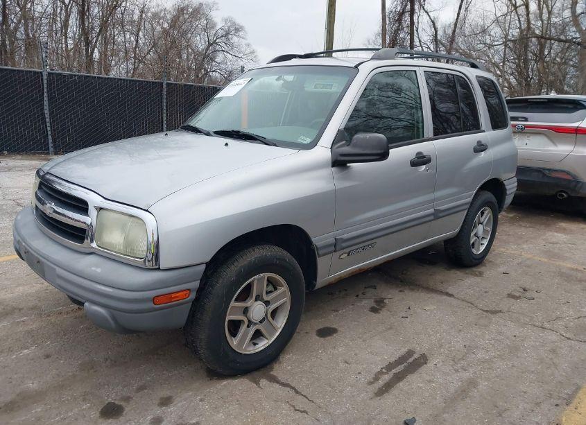 Photo 2 of 2004 Chevrolet Tracker (VIN 2CNBJ134X46900214)