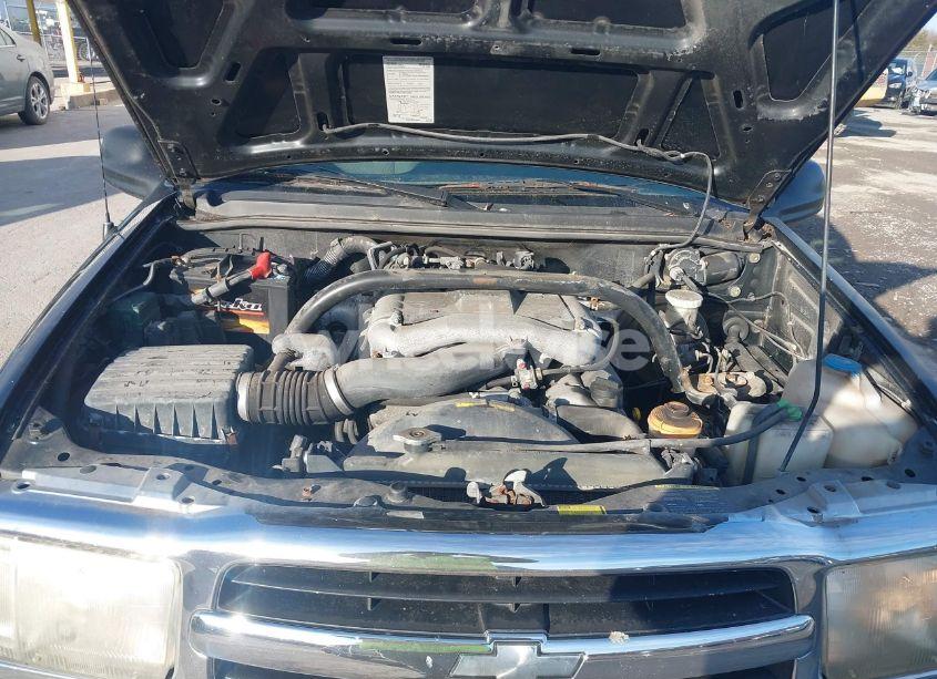 Photo 10 of 2004 Chevrolet Tracker (VIN 2CNBJ134X46909138)