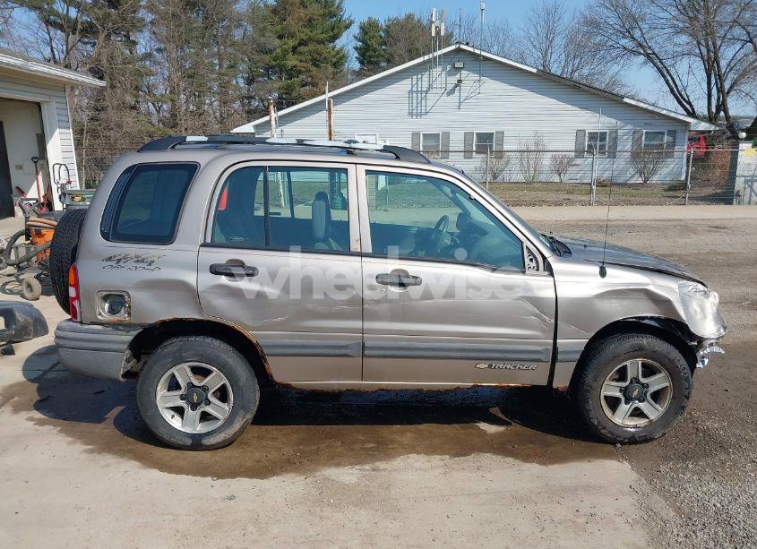 Photo 14 of 2002 Chevrolet Tracker HARD TOP BASE (VIN 2CNBJ13C026911257)