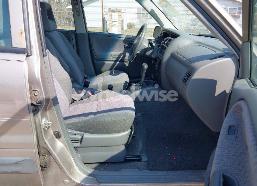 Photo 5 of 2002 Chevrolet Tracker HARD TOP BASE (VIN 2CNBJ13C026911257)