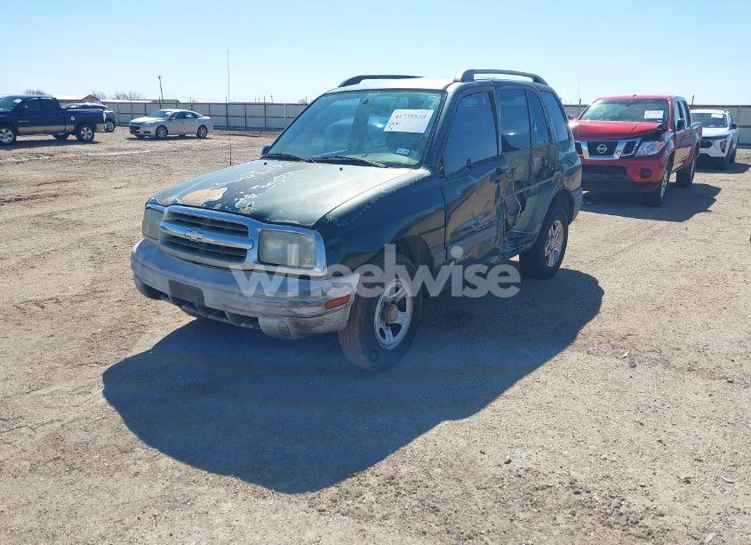Photo 2 of 2003 Chevrolet Tracker HARD TOP BASE (VIN 2CNBJ13C136925993)