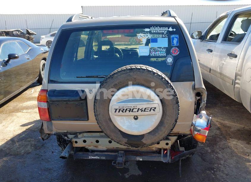 Photo 17 of 2003 Chevrolet Tracker HARD TOP BASE (VIN 2CNBJ13C136946925)