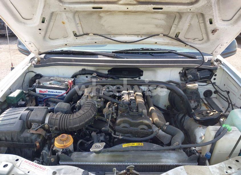 Photo 10 of 2003 Chevrolet Tracker HARD TOP BASE (VIN 2CNBJ13C236911259)