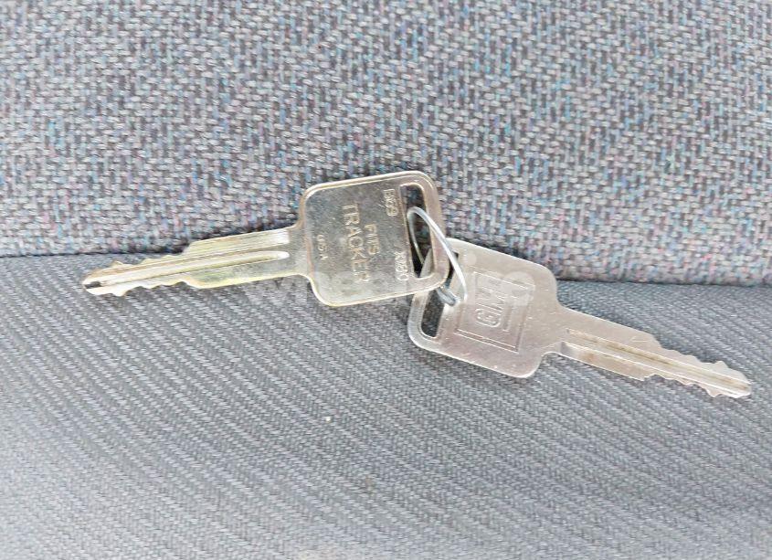 Photo 11 of 2003 Chevrolet Tracker HARD TOP BASE (VIN 2CNBJ13C236911259)