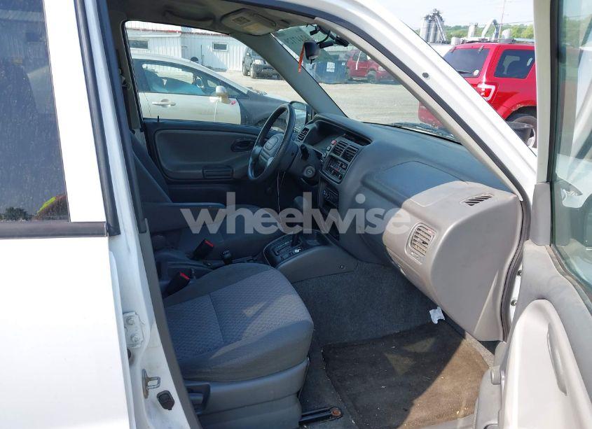 Photo 5 of 2003 Chevrolet Tracker HARD TOP BASE (VIN 2CNBJ13C236911259)