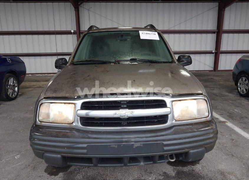 Photo 6 of 2003 Chevrolet Tracker (VIN 2CNBJ13C236916235)