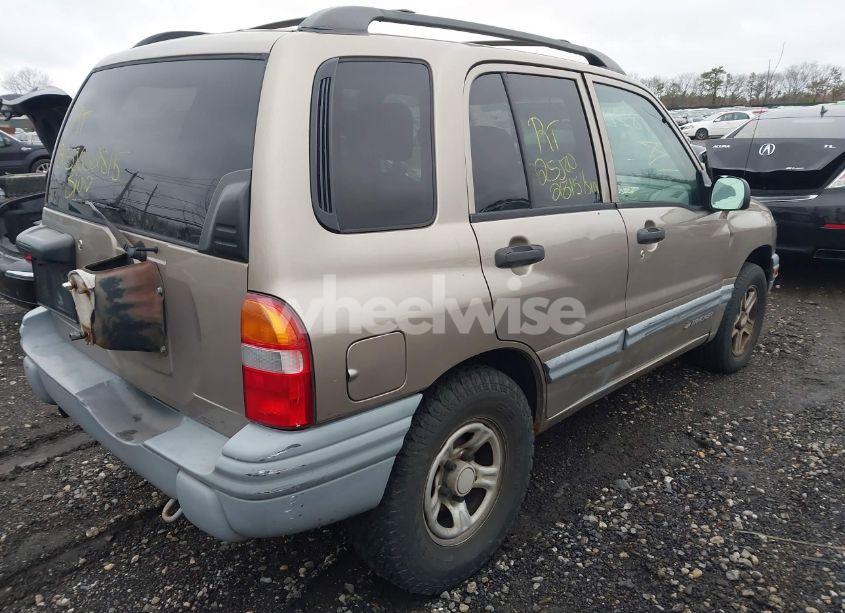 Photo 4 of 2003 Chevrolet Tracker HARD TOP BASE (VIN 2CNBJ13C236947064)