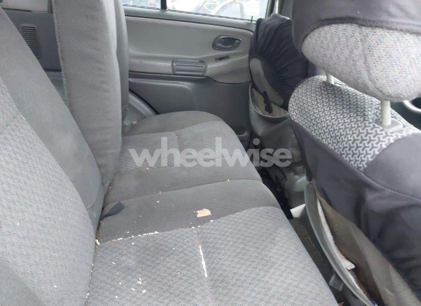 Photo 8 of 2003 Chevrolet Tracker HARD TOP BASE (VIN 2CNBJ13C236947064)