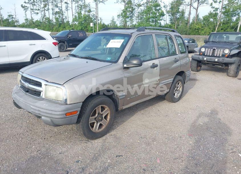 Photo 2 of 2003 Chevrolet Tracker HARD TOP BASE (VIN 2CNBJ13C436944408)