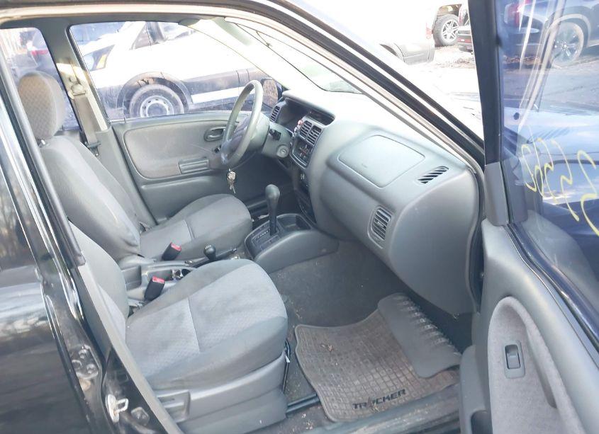 Photo 5 of 2001 Chevrolet Tracker HARD TOP BASE (VIN 2CNBJ13C516904125)