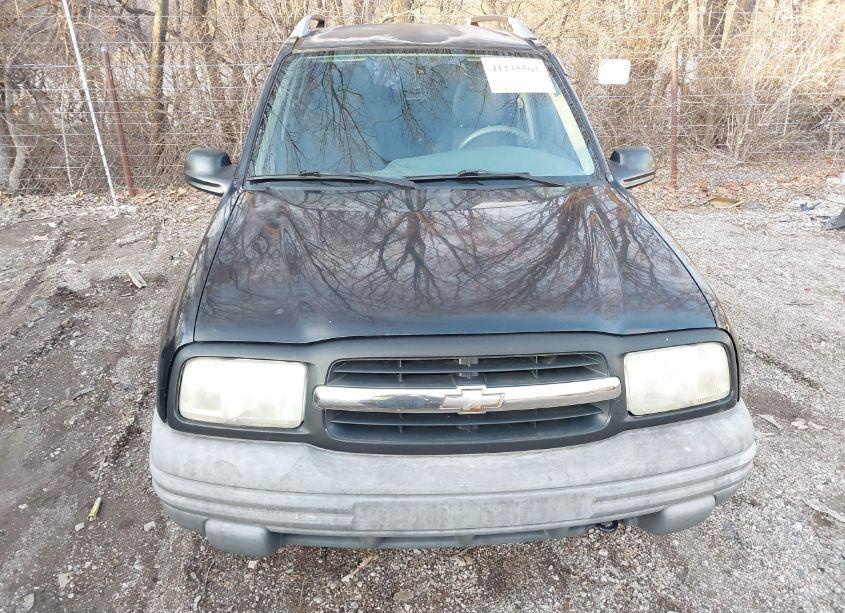 Photo 6 of 2001 Chevrolet Tracker HARD TOP BASE (VIN 2CNBJ13C516904125)