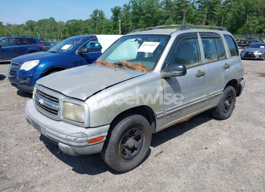 Photo 2 of 2002 Chevrolet Tracker HARD TOP BASE (VIN 2CNBJ13C526902991)