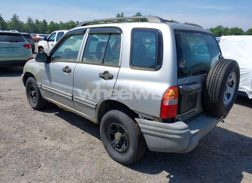 Photo 3 of 2002 Chevrolet Tracker HARD TOP BASE (VIN 2CNBJ13C526902991)