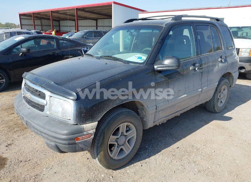 Photo 2 of 2003 Chevrolet Tracker HARD TOP BASE (VIN 2CNBJ13C536914446)