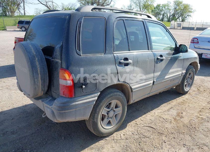 Photo 4 of 2003 Chevrolet Tracker HARD TOP BASE (VIN 2CNBJ13C536914446)