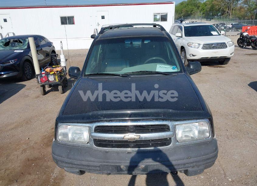 Photo 6 of 2003 Chevrolet Tracker HARD TOP BASE (VIN 2CNBJ13C536914446)