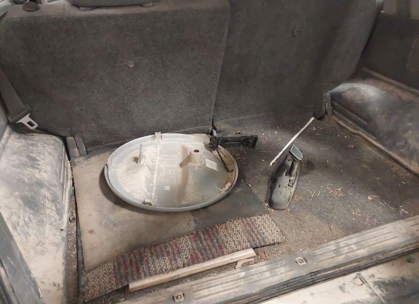 Photo 12 of 2000 Chevrolet Tracker HARD TOP (VIN 2CNBJ13C8Y6926453)