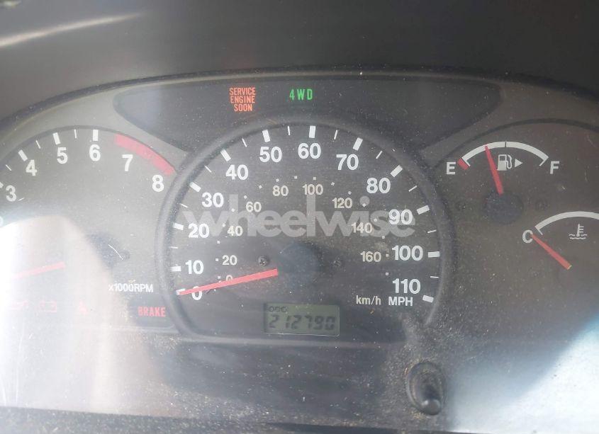 Photo 7 of 2002 Chevrolet Tracker (VIN 2CNBJ18C826953099)