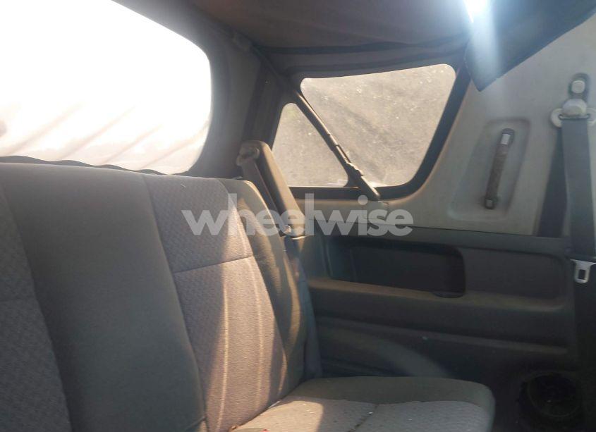 Photo 8 of 2002 Chevrolet Tracker (VIN 2CNBJ18C826953099)