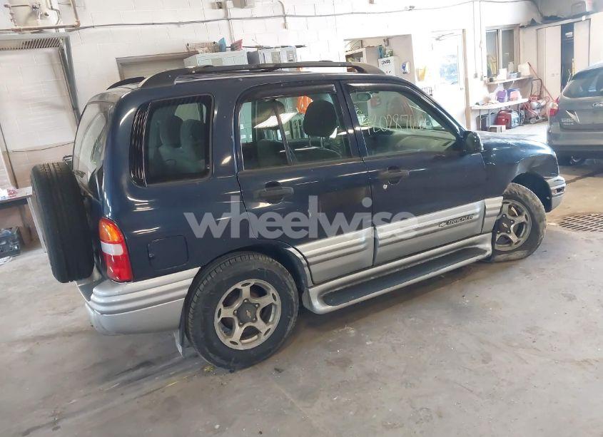 Photo 4 of 2001 Chevrolet Tracker HARD TOP LT (VIN 2CNBJ634116945339)