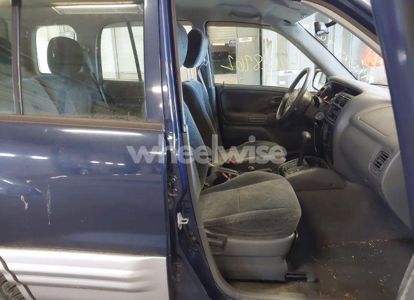 Photo 5 of 2001 Chevrolet Tracker HARD TOP LT (VIN 2CNBJ634116945339)