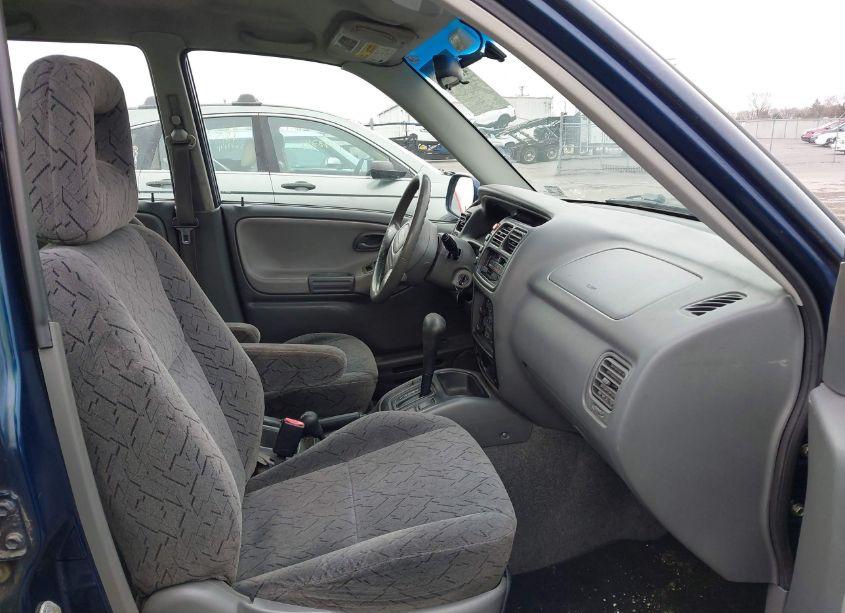 Photo 5 of 2004 Chevrolet Tracker LT (VIN 2CNBJ634X46911095)