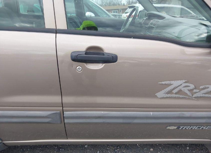 Photo 12 of 2002 Chevrolet Tracker HARD TOP ZR2 (VIN 2CNBJ734X26906840)