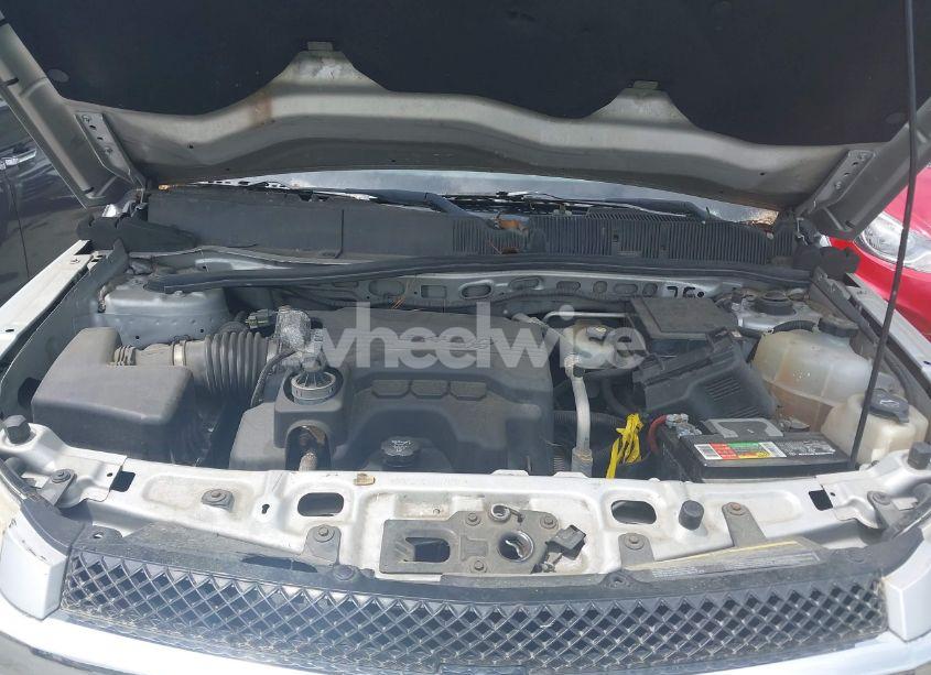 Photo 10 of 2009 Chevrolet Equinox LS (VIN 2CNDL13F096235710)