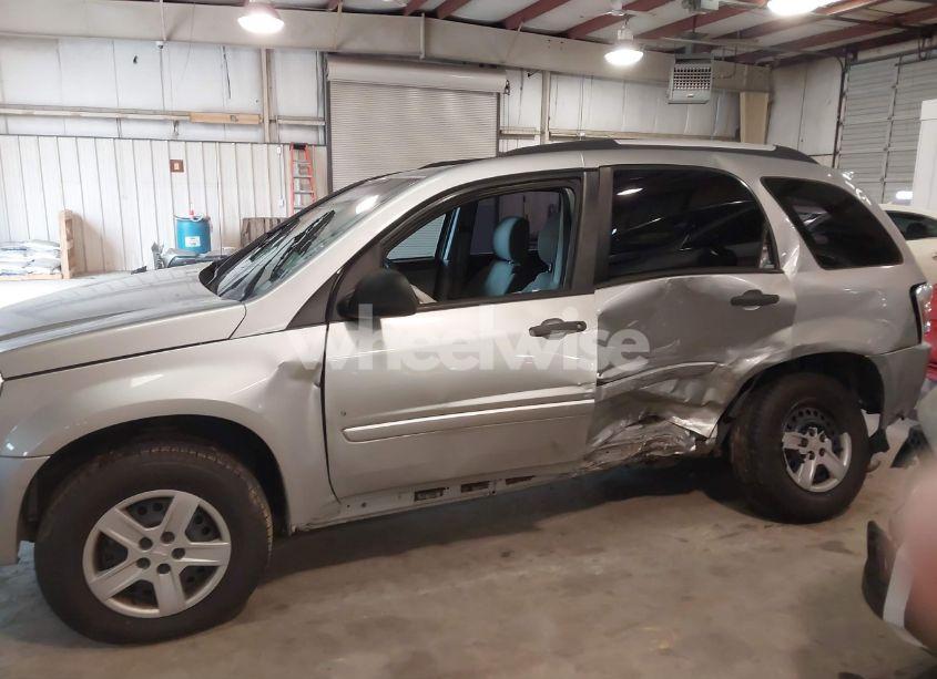 Photo 13 of 2006 Chevrolet Equinox LS (VIN 2CNDL13F166203991)