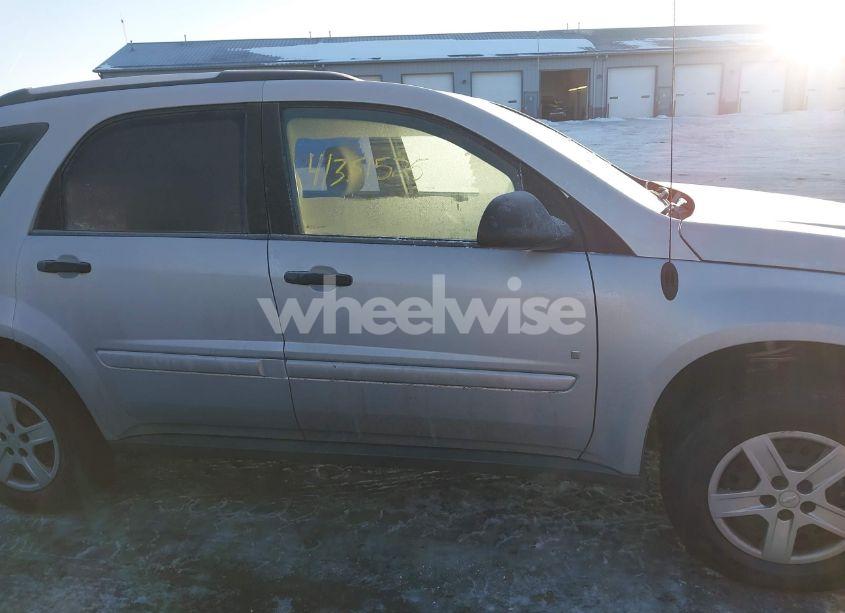 Photo 13 of 2006 Chevrolet Equinox LS (VIN 2CNDL13F266029820)