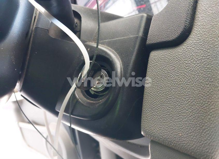 Photo 11 of 2005 Chevrolet Equinox LS (VIN 2CNDL13F456055348)