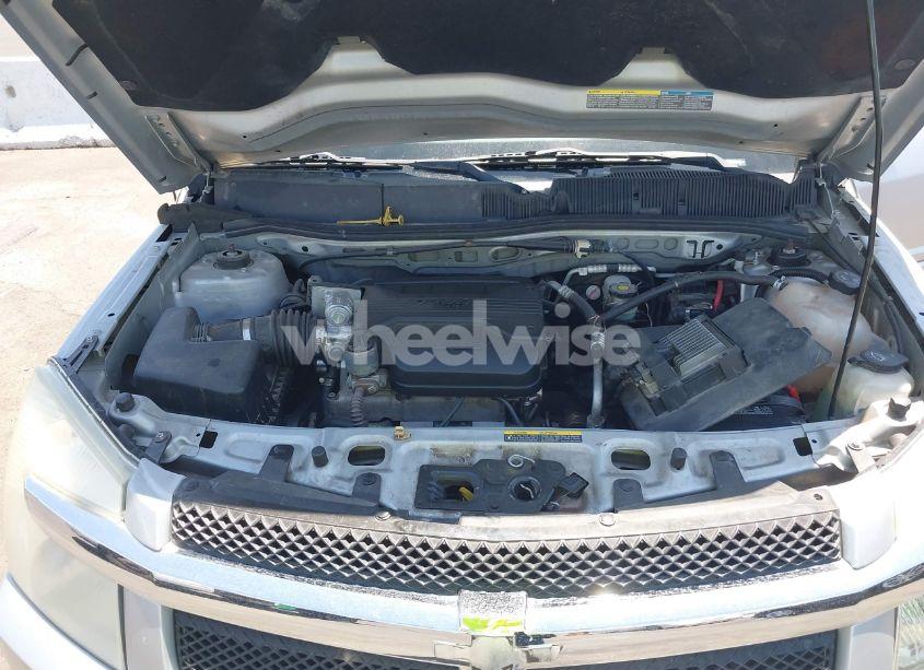 Photo 10 of 2005 Chevrolet Equinox LS (VIN 2CNDL13F556049008)