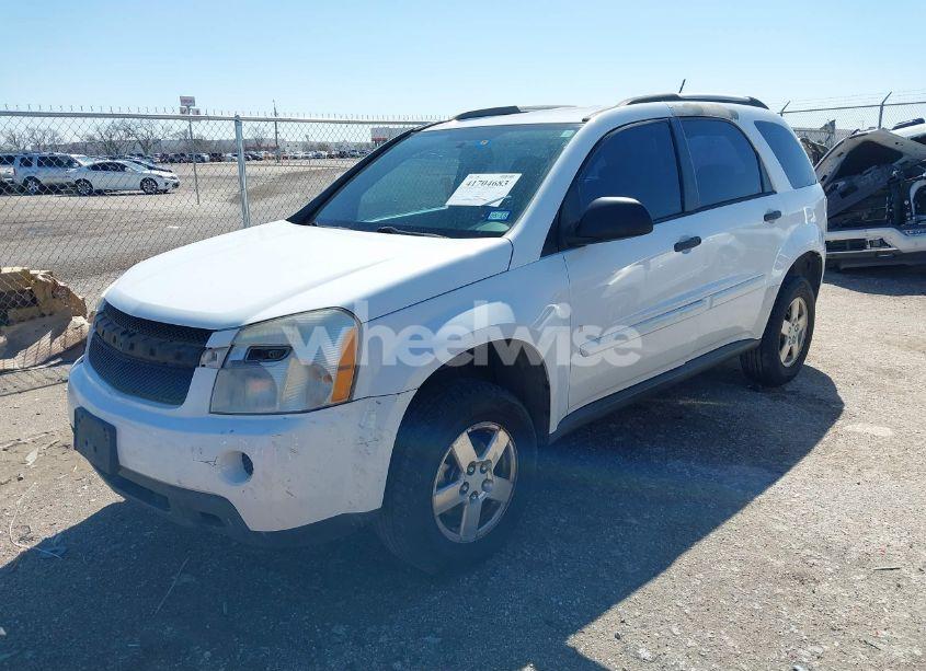 Photo 2 of 2009 Chevrolet Equinox LS (VIN 2CNDL13F696229846)