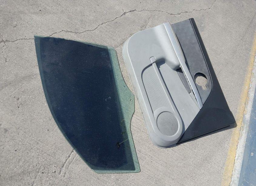 Photo 11 of 2008 Chevrolet Equinox LS (VIN 2CNDL13F886014905)