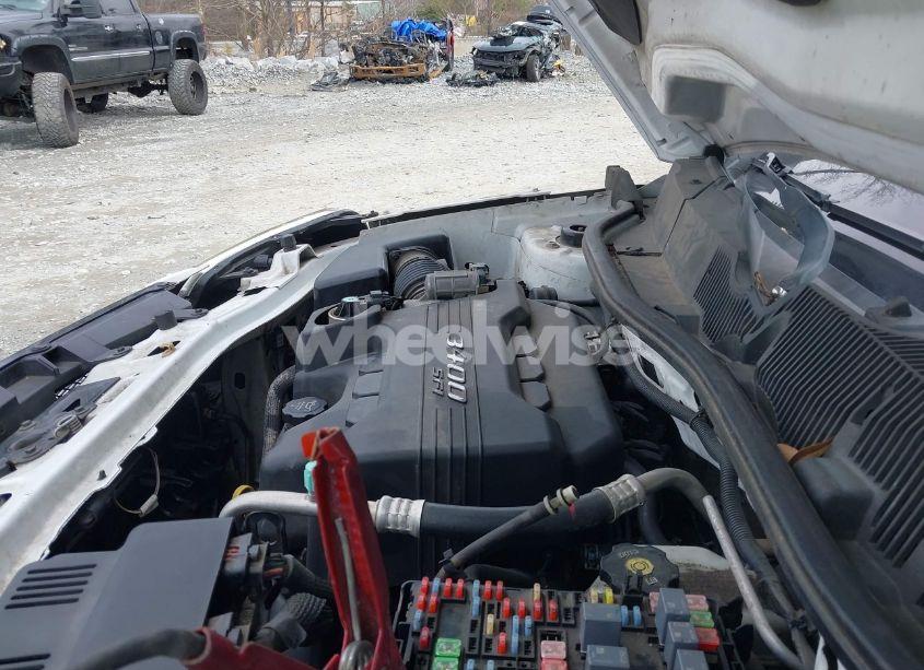 Photo 10 of 2008 Chevrolet Equinox LS (VIN 2CNDL13F886028285)