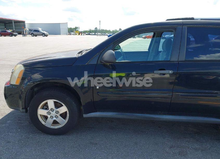 Photo 13 of 2007 Chevrolet Equinox LS (VIN 2CNDL13F976241860)