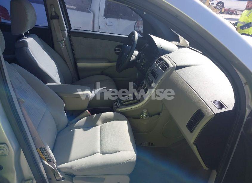 Photo 5 of 2005 Chevrolet Equinox LS (VIN 2CNDL13FX56191872)