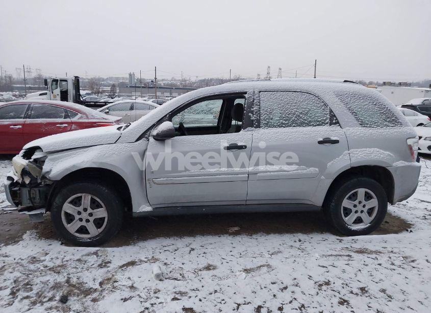 Photo 13 of 2006 Chevrolet Equinox LS (VIN 2CNDL23F066010947)