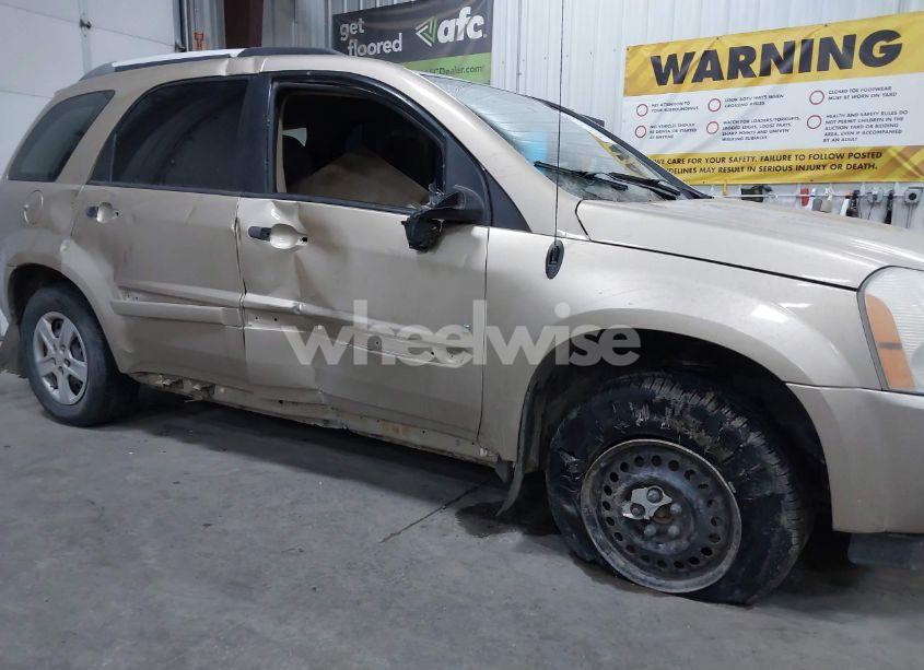 Photo 6 of 2006 Chevrolet Equinox LS (VIN 2CNDL23F166048137)